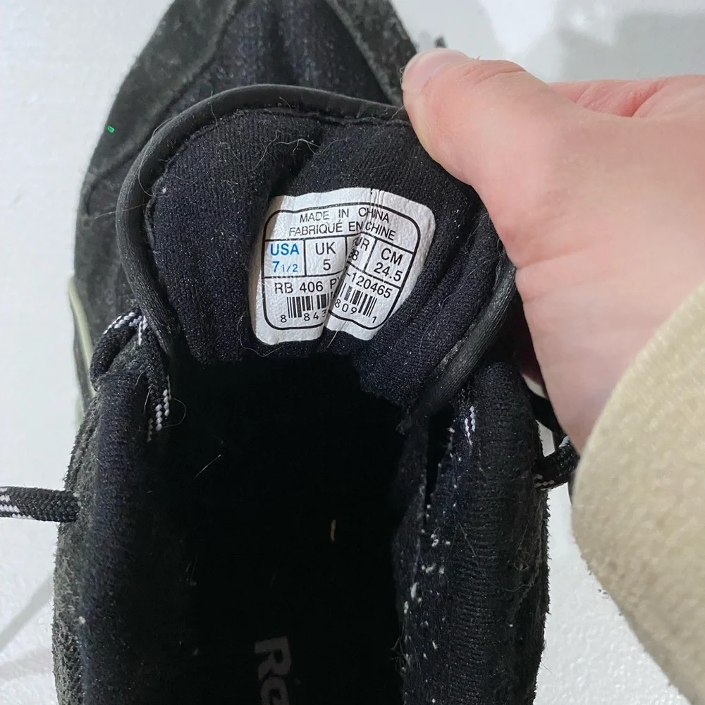 Reebok sneakers 7.5